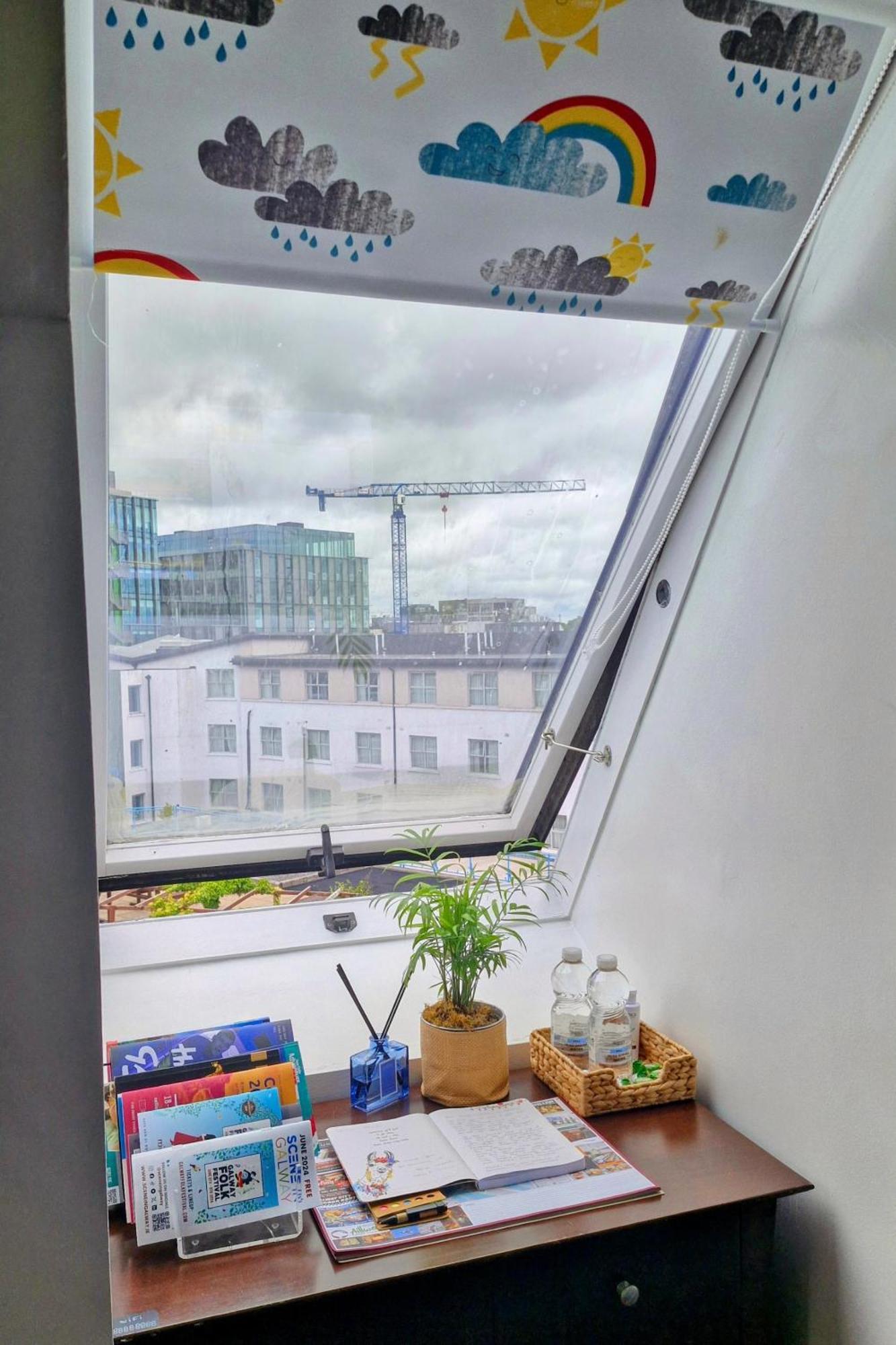Private Double Bedroom In Front Of The Galway Port - Guest House Extérieur photo